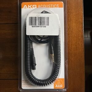 Coiled headphone cable